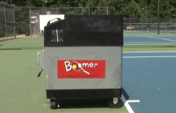 Boomer, the advanced tennis training and analytics machine